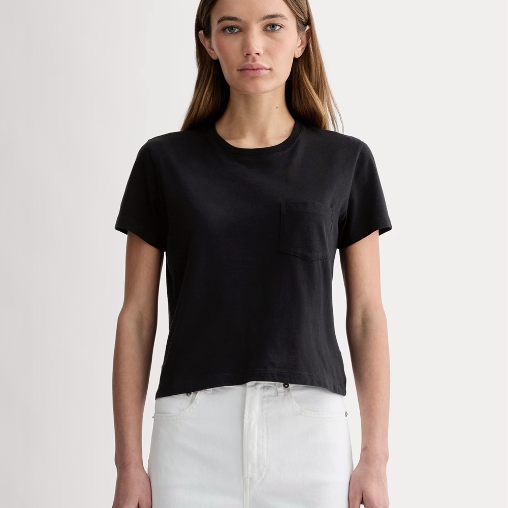 Everlane box cut pocket tee black xs